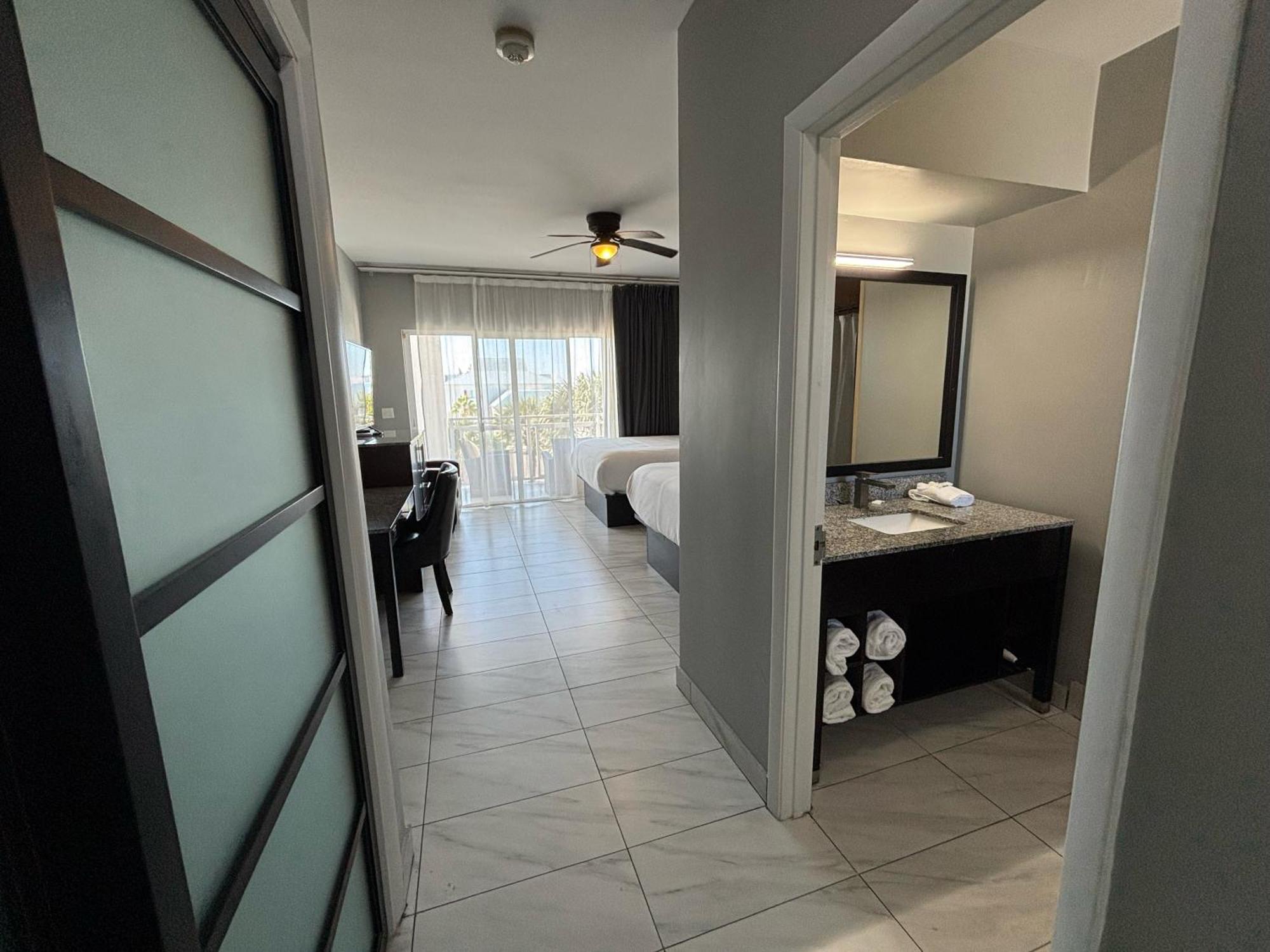 Grace Bay Suites Dış mekan fotoğraf
