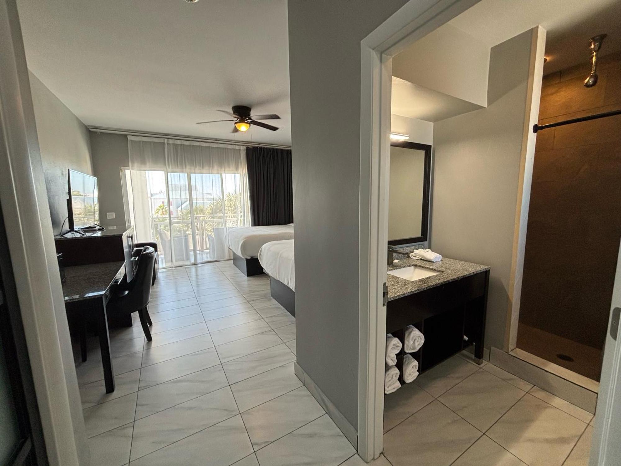 Grace Bay Suites Dış mekan fotoğraf