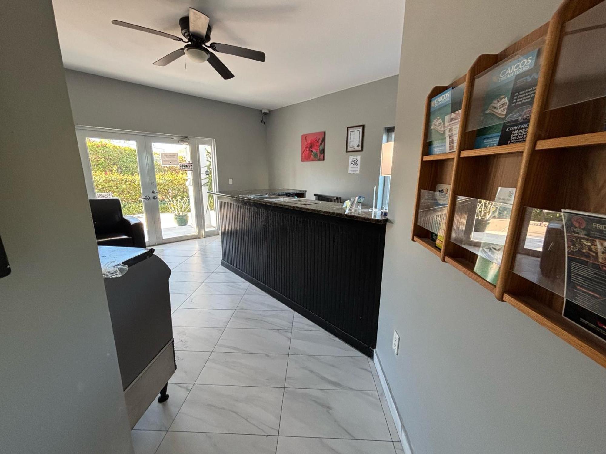 Grace Bay Suites Dış mekan fotoğraf